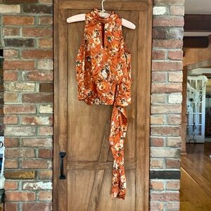 White House black market top